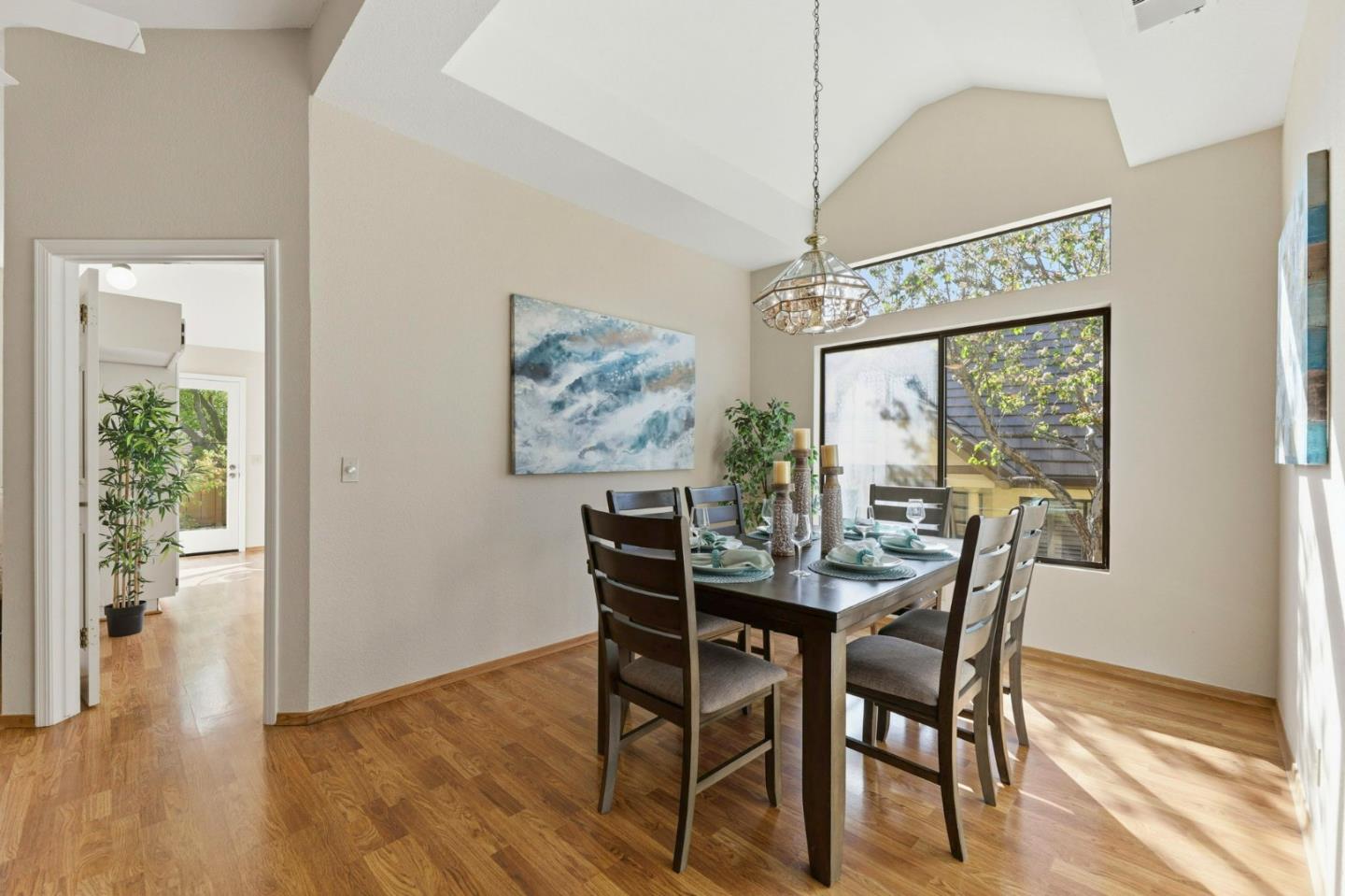 Detail Gallery Image 16 of 49 For 7502 Deveron Ct, San Jose,  CA 95135 - 2 Beds | 2/1 Baths