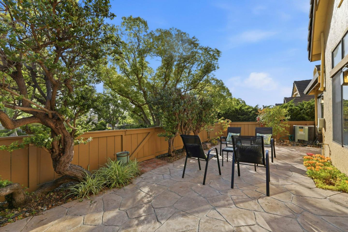Detail Gallery Image 33 of 49 For 7502 Deveron Ct, San Jose,  CA 95135 - 2 Beds | 2/1 Baths