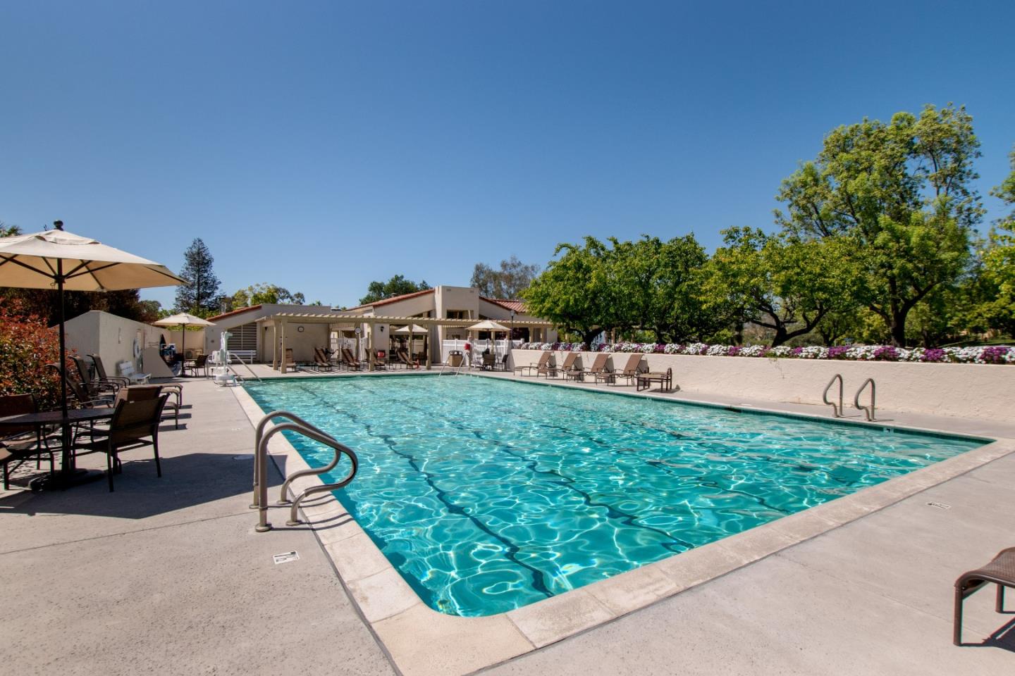 Detail Gallery Image 38 of 49 For 7502 Deveron Ct, San Jose,  CA 95135 - 2 Beds | 2/1 Baths