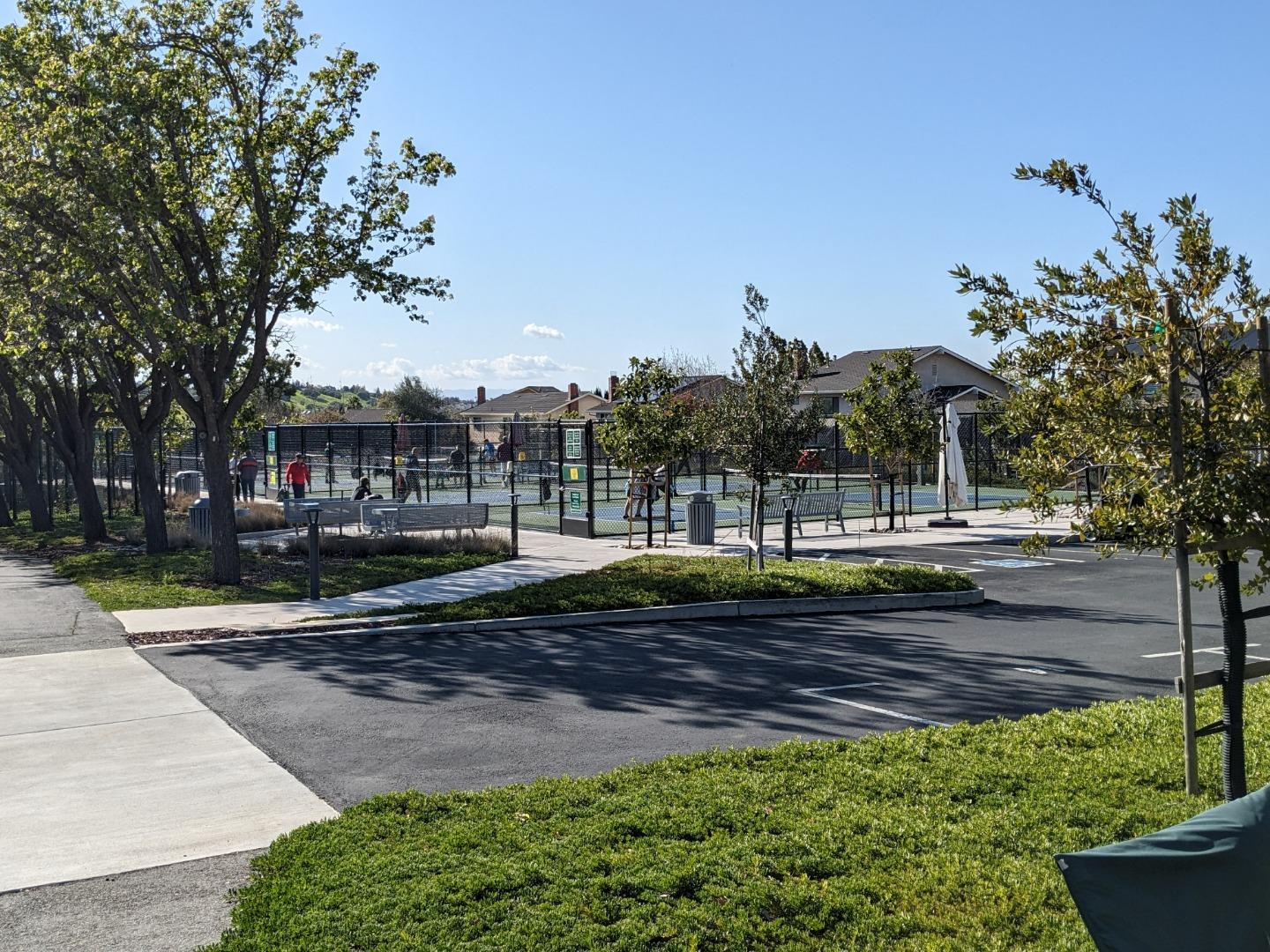 Detail Gallery Image 40 of 49 For 7502 Deveron Ct, San Jose,  CA 95135 - 2 Beds | 2/1 Baths