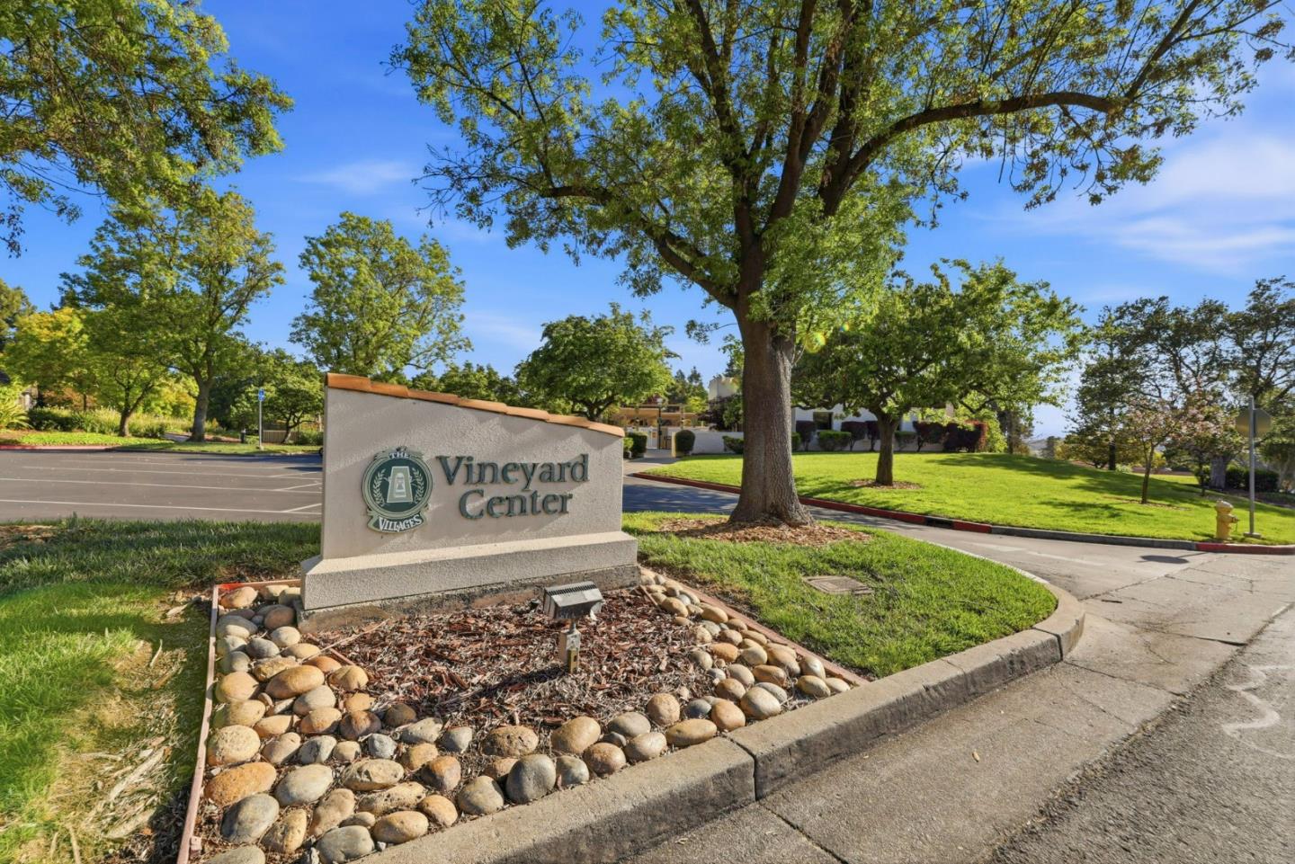 Detail Gallery Image 47 of 49 For 7502 Deveron Ct, San Jose,  CA 95135 - 2 Beds | 2/1 Baths