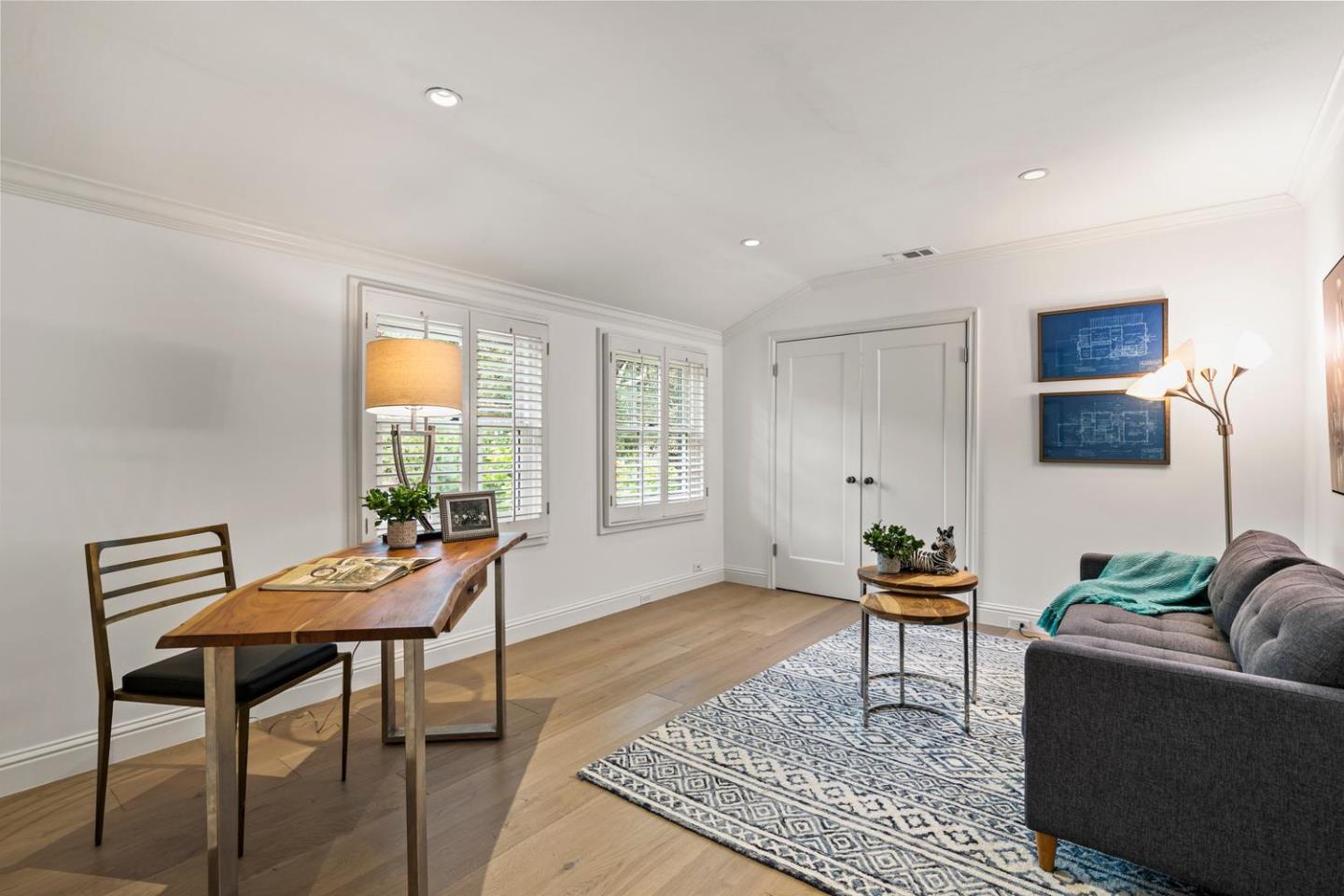 Detail Gallery Image 20 of 49 For 755 Bromfield Rd, Hillsborough,  CA 94010 - 4 Beds | 4/1 Baths