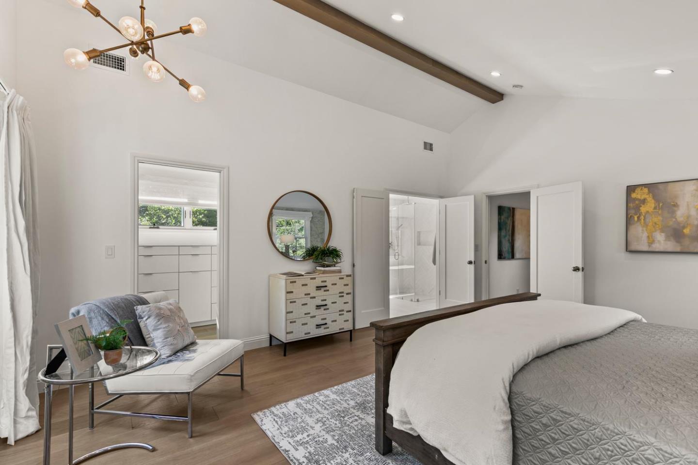 Detail Gallery Image 32 of 49 For 755 Bromfield Rd, Hillsborough,  CA 94010 - 4 Beds | 4/1 Baths