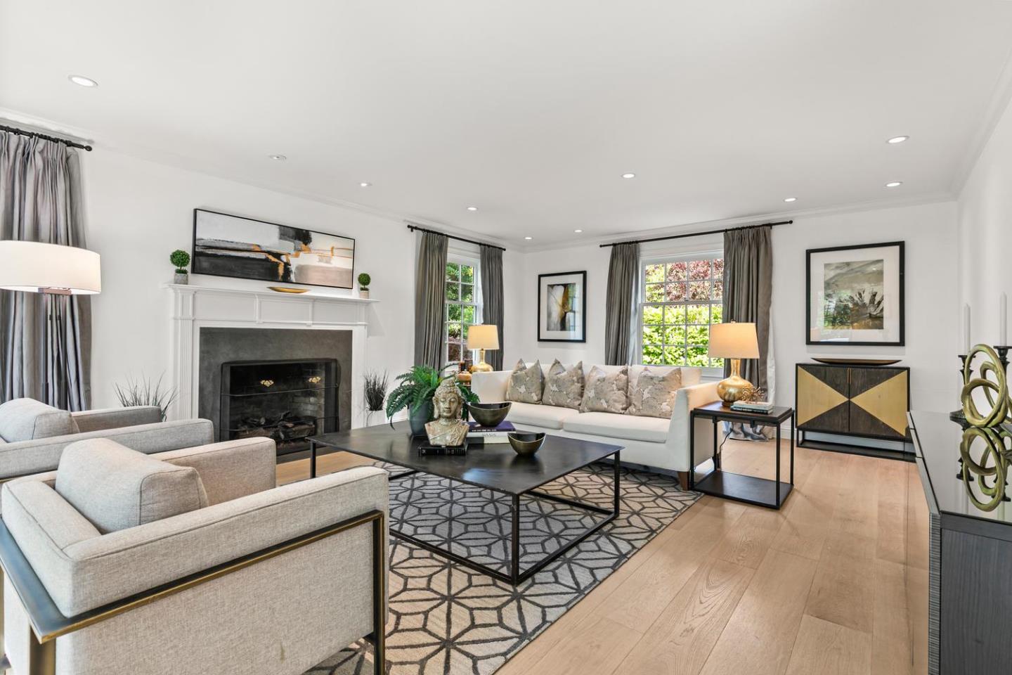 Detail Gallery Image 4 of 49 For 755 Bromfield Rd, Hillsborough,  CA 94010 - 4 Beds | 4/1 Baths