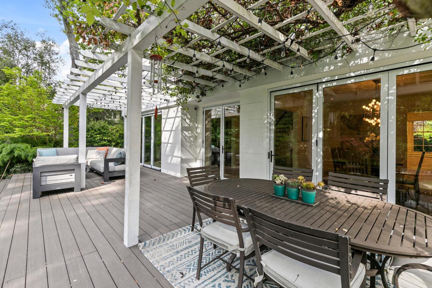 Detail Gallery Image 42 of 49 For 755 Bromfield Rd, Hillsborough,  CA 94010 - 4 Beds | 4/1 Baths