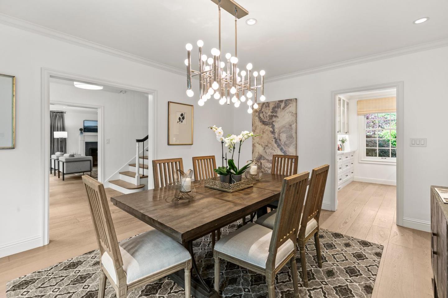 Detail Gallery Image 9 of 49 For 755 Bromfield Rd, Hillsborough,  CA 94010 - 4 Beds | 4/1 Baths