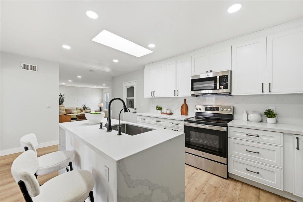 Detail Gallery Image 10 of 41 For 32915 Lake Erie St, Fremont,  CA 94555 - 3 Beds | 2 Baths