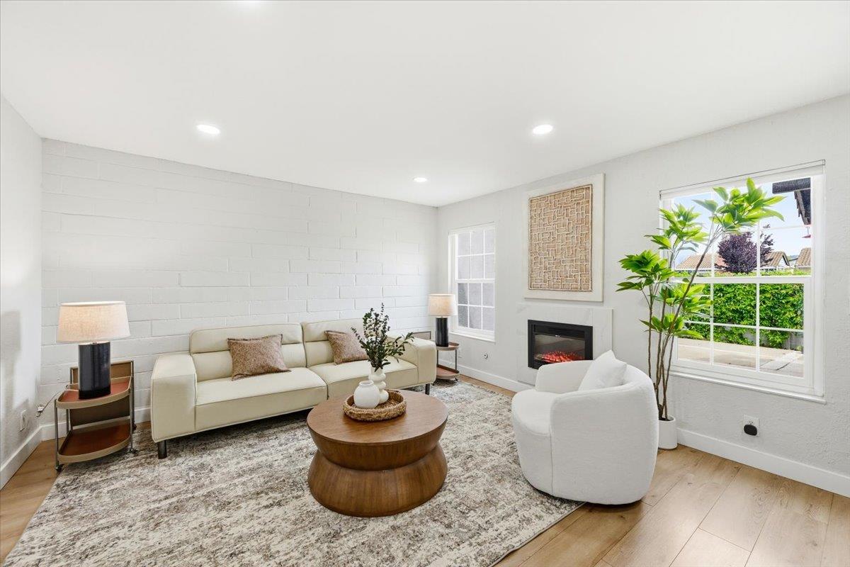 Detail Gallery Image 3 of 41 For 32915 Lake Erie St, Fremont,  CA 94555 - 3 Beds | 2 Baths