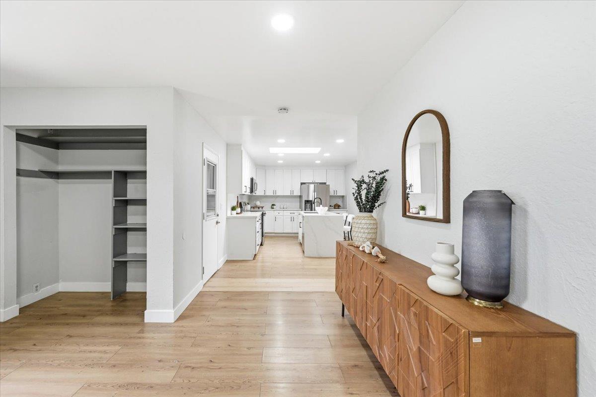 Detail Gallery Image 5 of 41 For 32915 Lake Erie St, Fremont,  CA 94555 - 3 Beds | 2 Baths