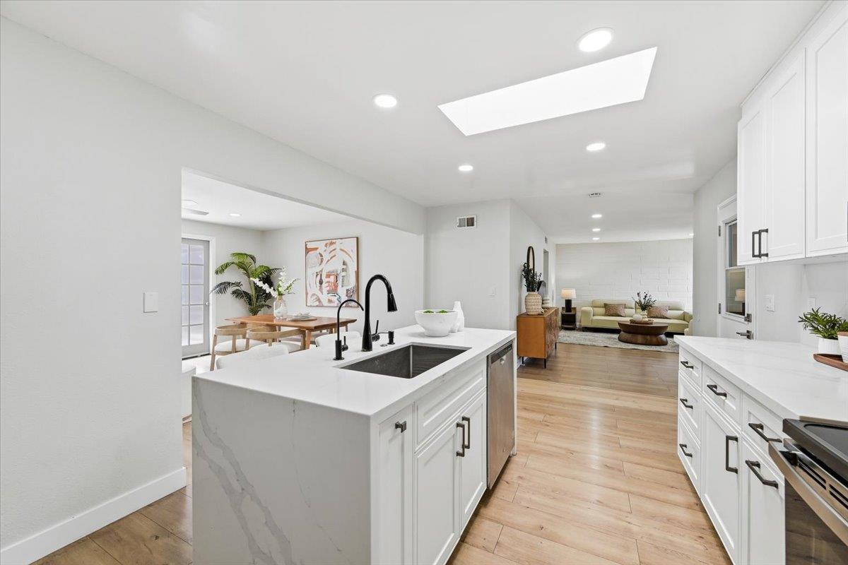 Detail Gallery Image 8 of 41 For 32915 Lake Erie St, Fremont,  CA 94555 - 3 Beds | 2 Baths