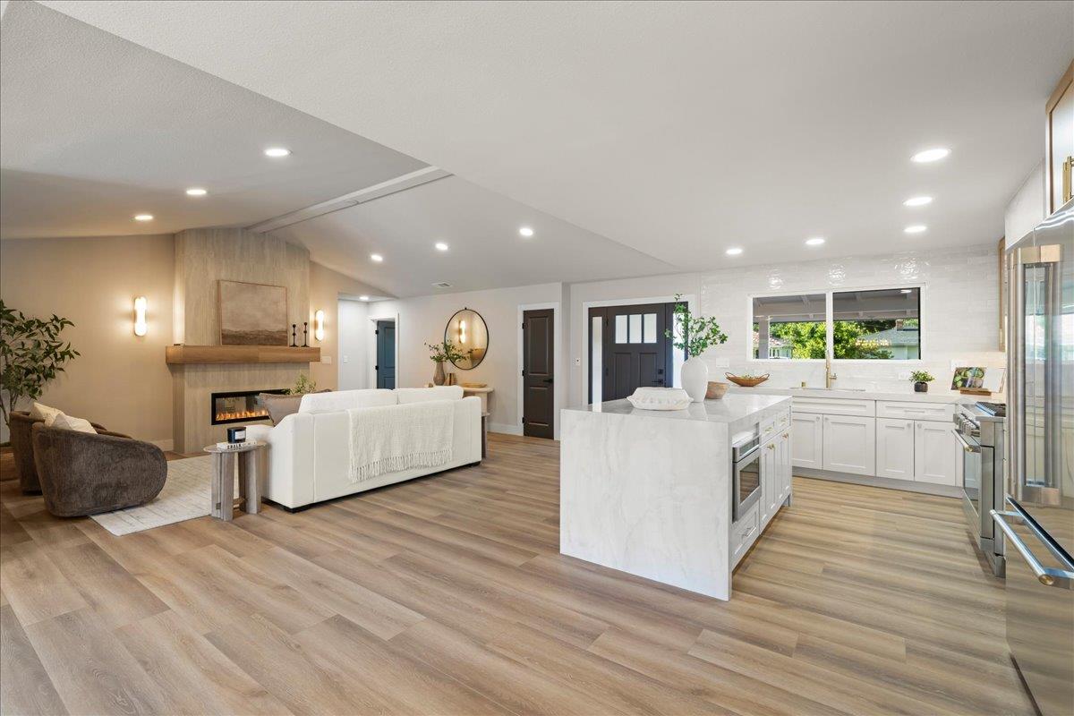 Detail Gallery Image 15 of 59 For 1332 Glen Dell Dr, San Jose,  CA 95125 - 3 Beds | 3 Baths