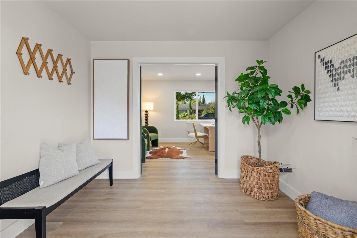 Detail Gallery Image 19 of 59 For 1332 Glen Dell Dr, San Jose,  CA 95125 - 3 Beds | 3 Baths