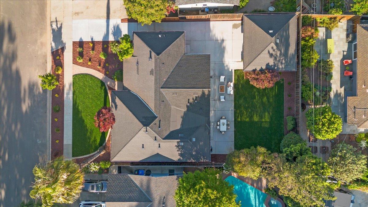 Detail Gallery Image 32 of 59 For 1332 Glen Dell Dr, San Jose,  CA 95125 - 3 Beds | 3 Baths