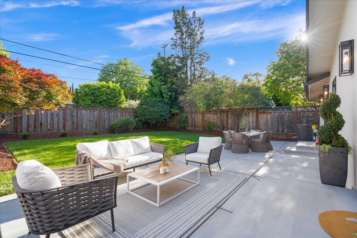 Detail Gallery Image 34 of 59 For 1332 Glen Dell Dr, San Jose,  CA 95125 - 3 Beds | 3 Baths