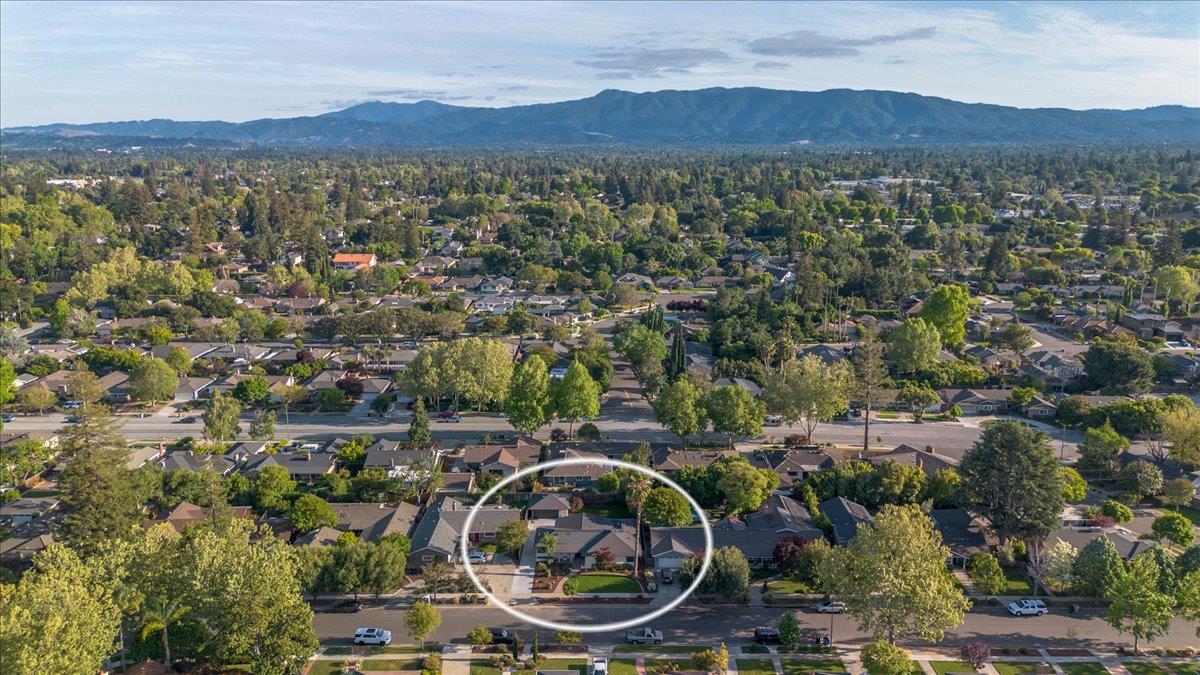 Detail Gallery Image 43 of 59 For 1332 Glen Dell Dr, San Jose,  CA 95125 - 3 Beds | 3 Baths