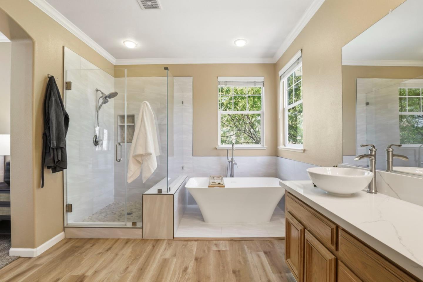 Detail Gallery Image 18 of 65 For 2521 Blairgowery Ct, Gilroy,  CA 95020 - 5 Beds | 3/1 Baths