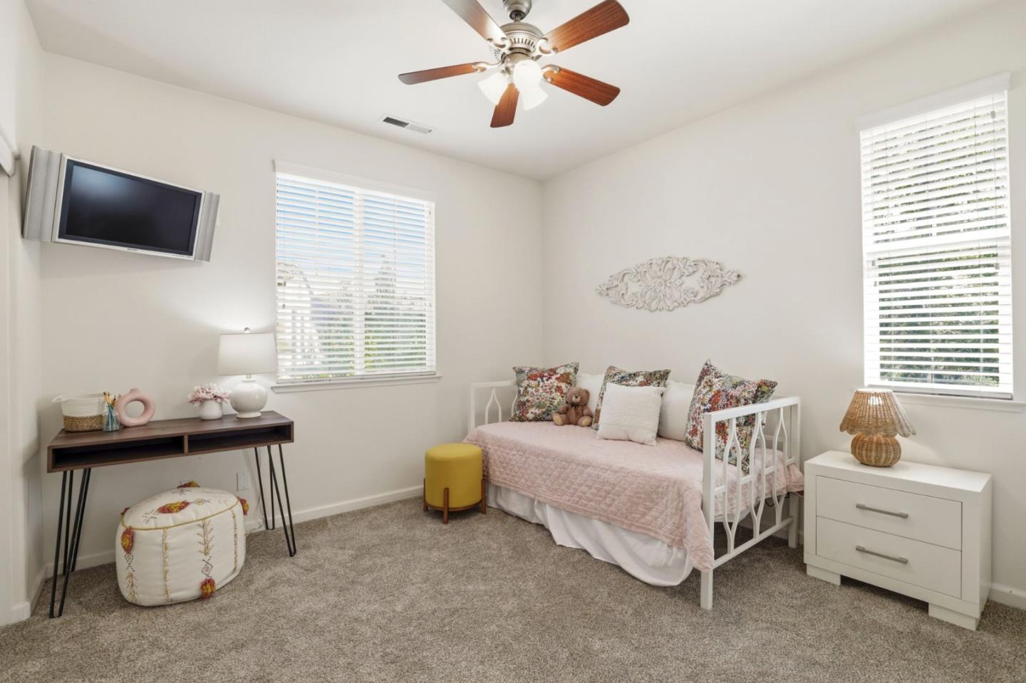 Detail Gallery Image 22 of 65 For 2521 Blairgowery Ct, Gilroy,  CA 95020 - 5 Beds | 3/1 Baths