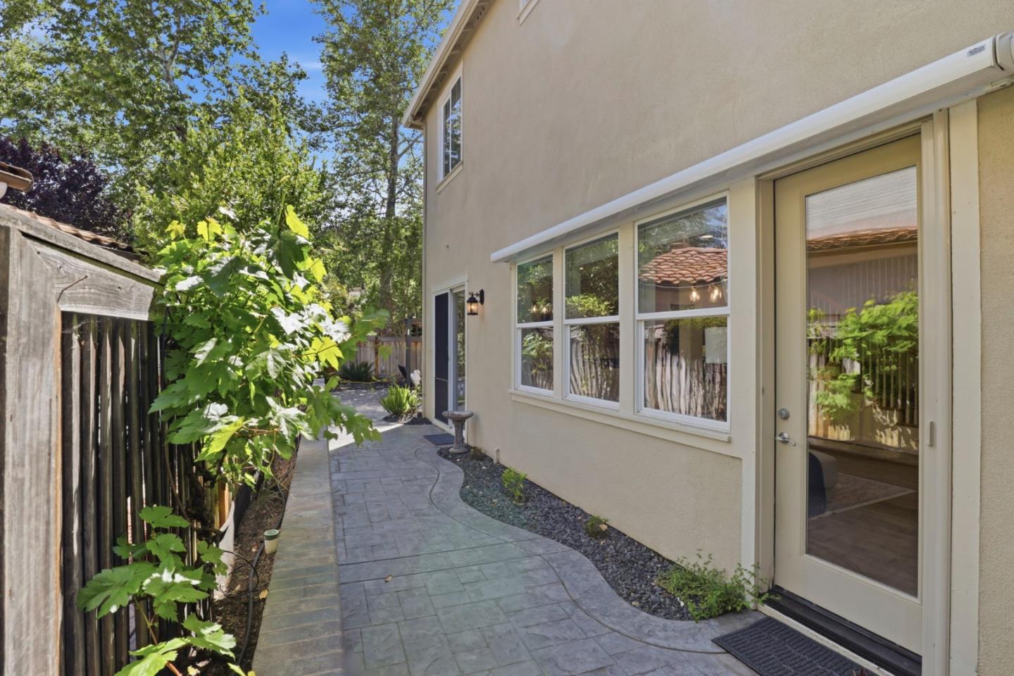 Detail Gallery Image 30 of 65 For 2521 Blairgowery Ct, Gilroy,  CA 95020 - 5 Beds | 3/1 Baths