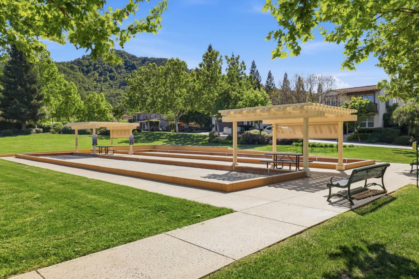 Detail Gallery Image 42 of 65 For 2521 Blairgowery Ct, Gilroy,  CA 95020 - 5 Beds | 3/1 Baths