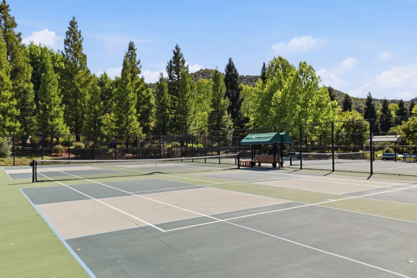 Detail Gallery Image 44 of 65 For 2521 Blairgowery Ct, Gilroy,  CA 95020 - 5 Beds | 3/1 Baths