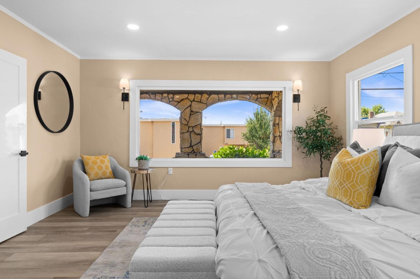 Detail Gallery Image 14 of 28 For 2926 E 22nd St, Oakland,  CA 94601 - 4 Beds | 3 Baths