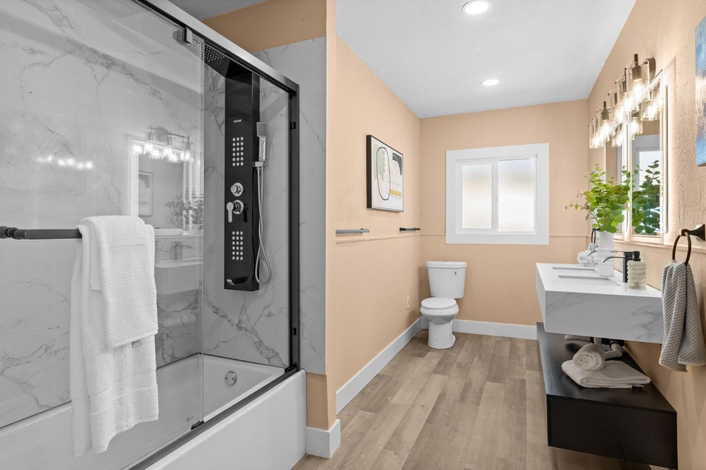 Detail Gallery Image 20 of 28 For 2926 E 22nd St, Oakland,  CA 94601 - 4 Beds | 3 Baths