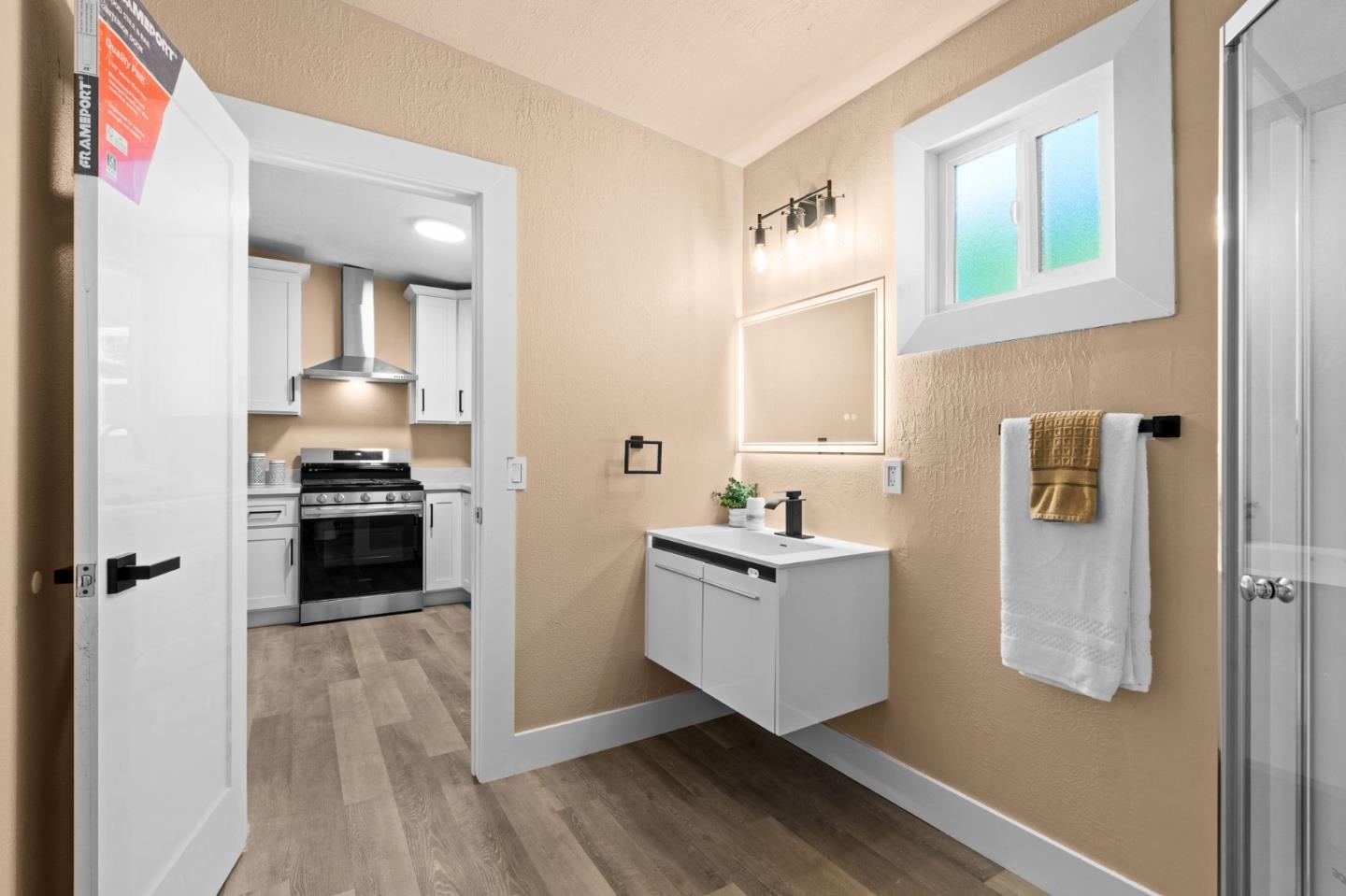 Detail Gallery Image 27 of 28 For 2926 E 22nd St, Oakland,  CA 94601 - 4 Beds | 3 Baths