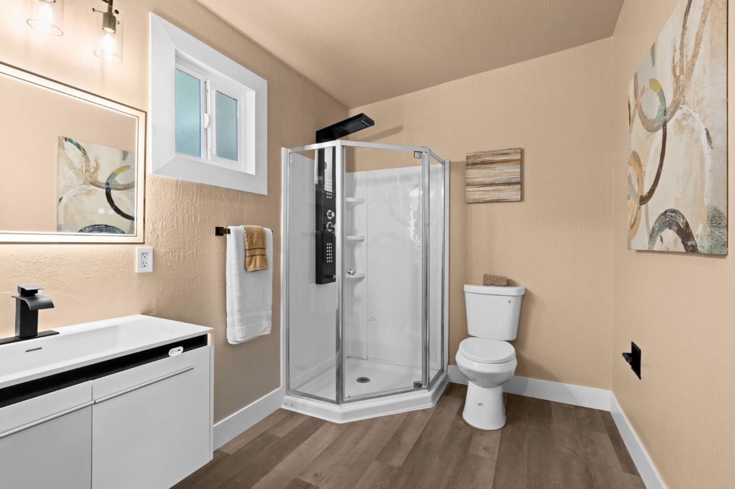 Detail Gallery Image 28 of 28 For 2926 E 22nd St, Oakland,  CA 94601 - 4 Beds | 3 Baths