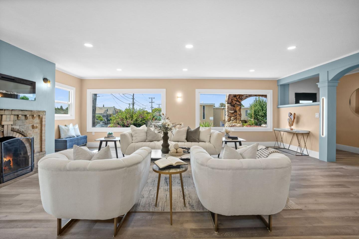 Detail Gallery Image 7 of 28 For 2926 E 22nd St, Oakland,  CA 94601 - 4 Beds | 3 Baths