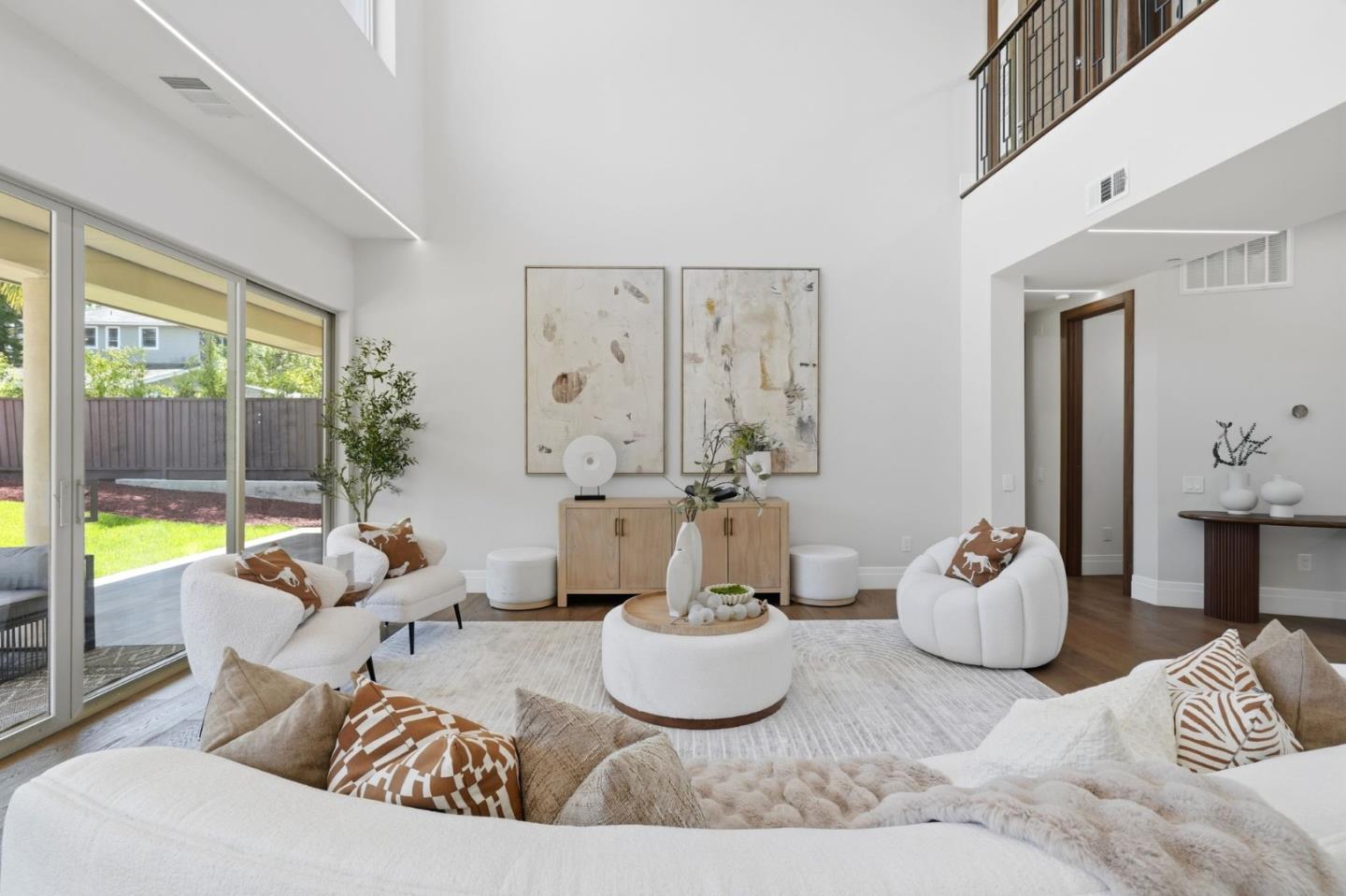 Detail Gallery Image 16 of 65 For 14302 Lora Dr, Los Gatos,  CA 95032 - 5 Beds | 5/1 Baths