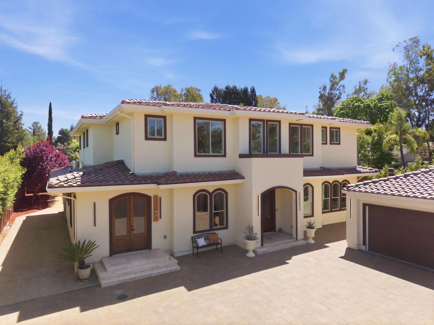 Detail Gallery Image 2 of 65 For 14302 Lora Dr, Los Gatos,  CA 95032 - 5 Beds | 5/1 Baths