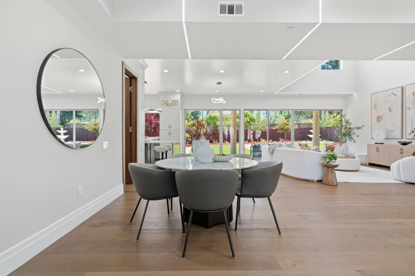 Detail Gallery Image 25 of 65 For 14302 Lora Dr, Los Gatos,  CA 95032 - 5 Beds | 5/1 Baths