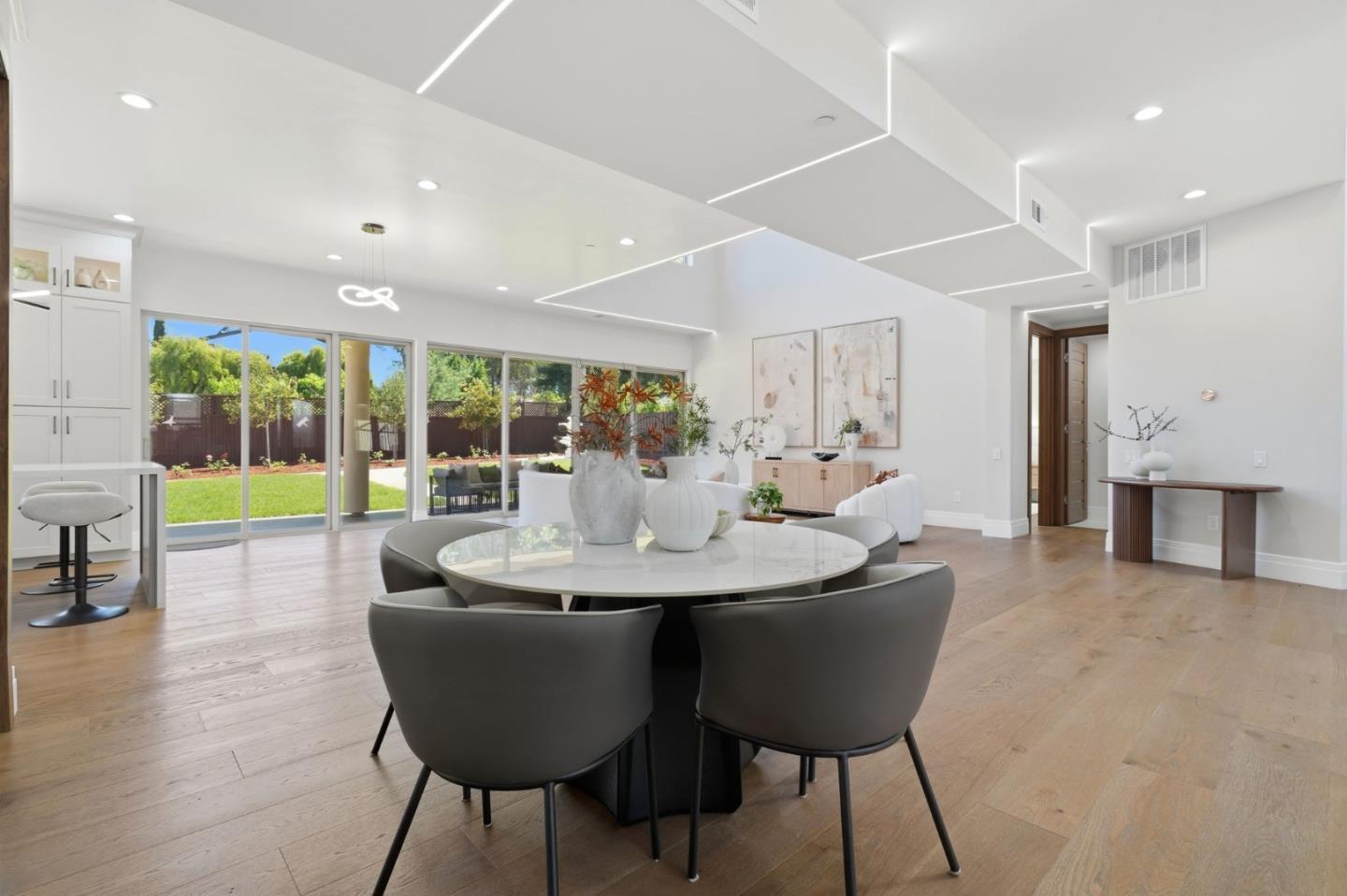 Detail Gallery Image 26 of 65 For 14302 Lora Dr, Los Gatos,  CA 95032 - 5 Beds | 5/1 Baths