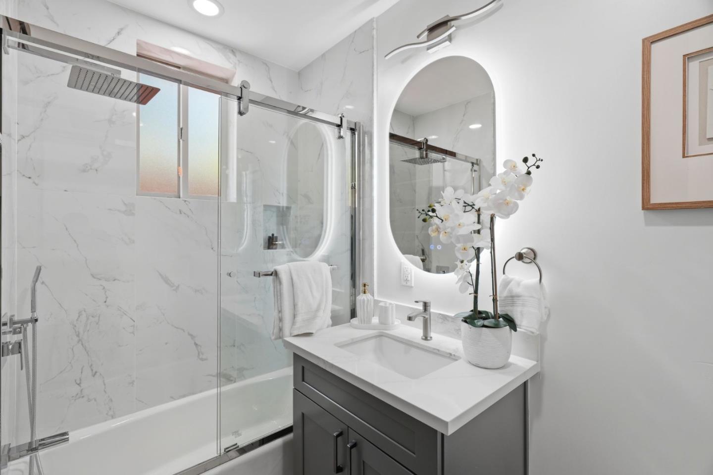 Detail Gallery Image 33 of 65 For 14302 Lora Dr, Los Gatos,  CA 95032 - 5 Beds | 5/1 Baths