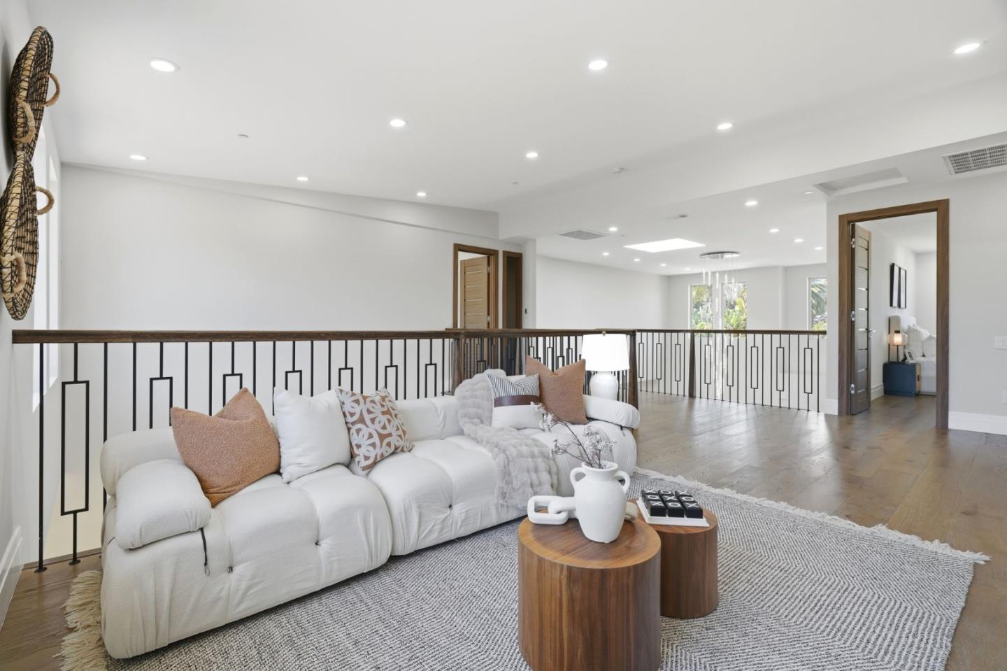 Detail Gallery Image 34 of 65 For 14302 Lora Dr, Los Gatos,  CA 95032 - 5 Beds | 5/1 Baths