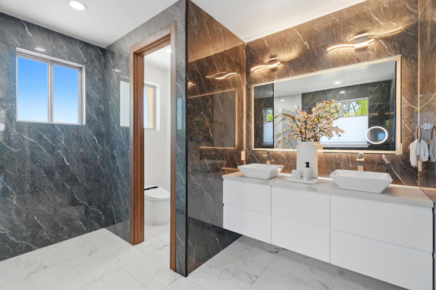 Detail Gallery Image 47 of 65 For 14302 Lora Dr, Los Gatos,  CA 95032 - 5 Beds | 5/1 Baths