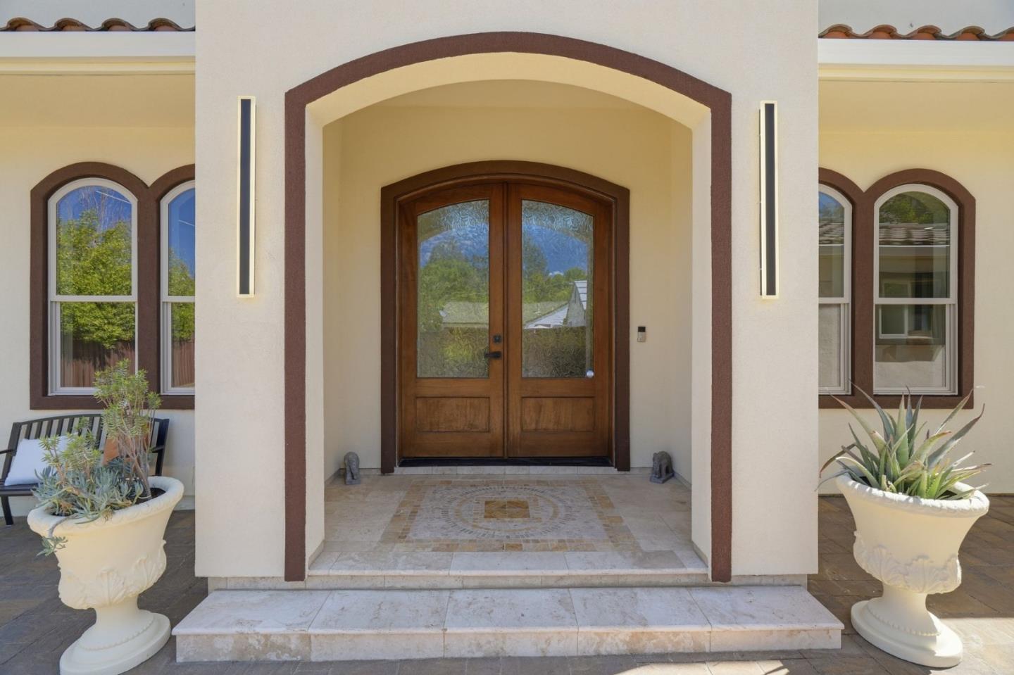 Detail Gallery Image 7 of 65 For 14302 Lora Dr, Los Gatos,  CA 95032 - 5 Beds | 5/1 Baths