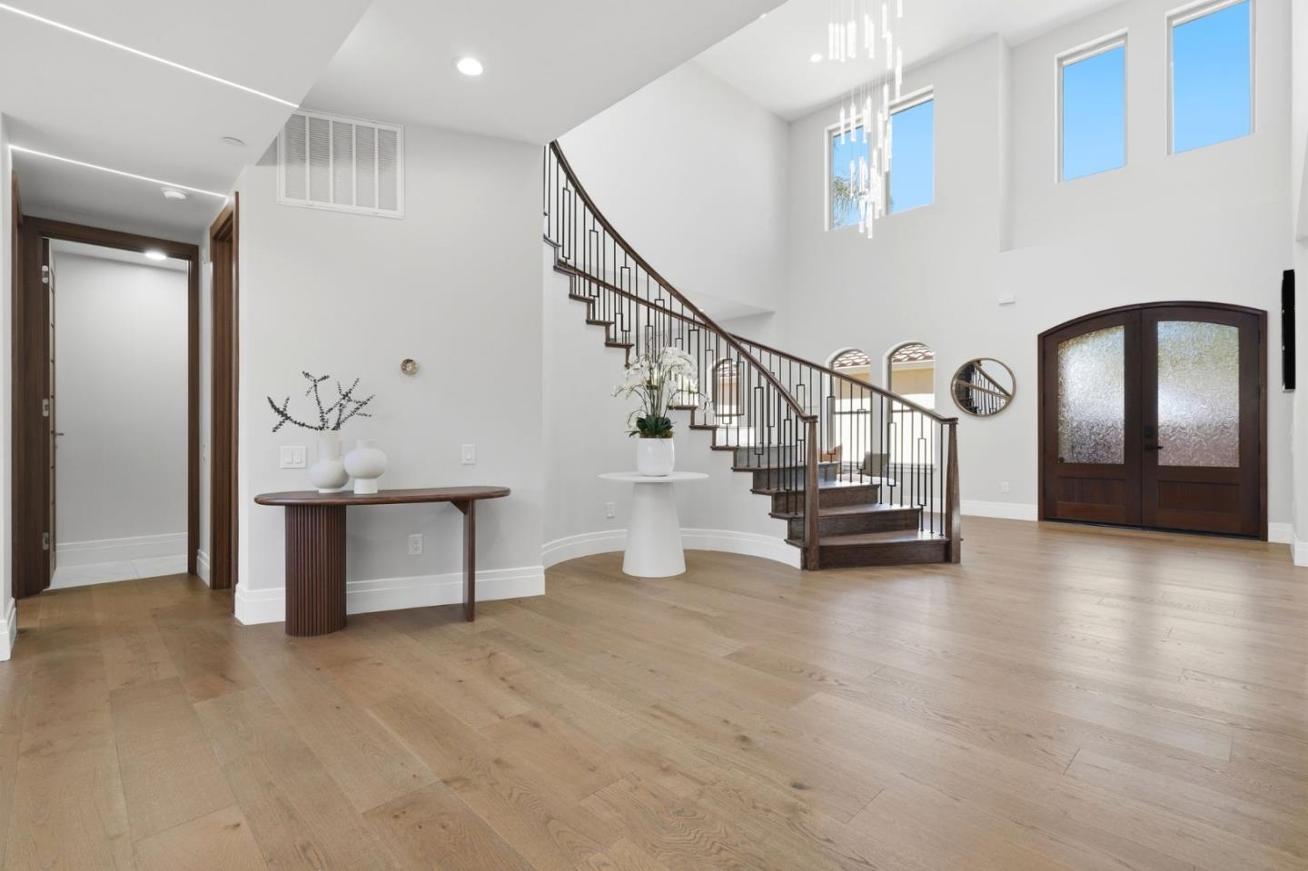 Detail Gallery Image 9 of 65 For 14302 Lora Dr, Los Gatos,  CA 95032 - 5 Beds | 5/1 Baths