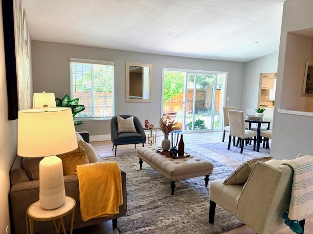 Detail Gallery Image 5 of 32 For 3730 Rolling Hills Dr, Pittsburg,  CA 94565 - 3 Beds | 2 Baths