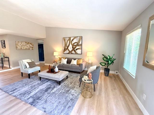 Detail Gallery Image 7 of 32 For 3730 Rolling Hills Dr, Pittsburg,  CA 94565 - 3 Beds | 2 Baths