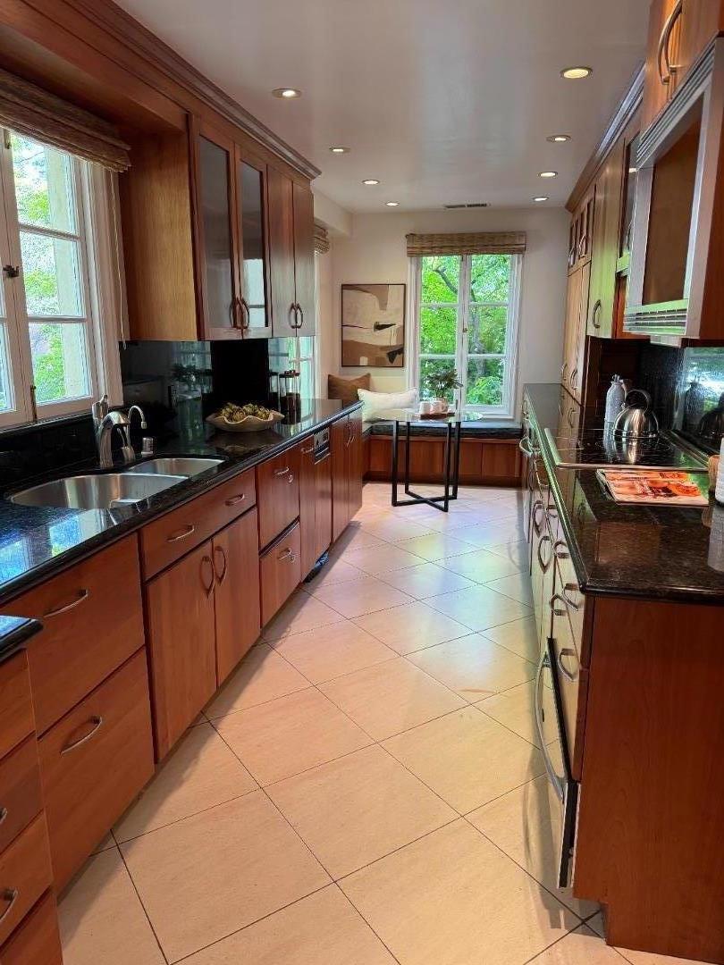 Detail Gallery Image 8 of 23 For 111 W 3rd Ave #201,  San Mateo,  CA 94402 - 2 Beds | 2 Baths