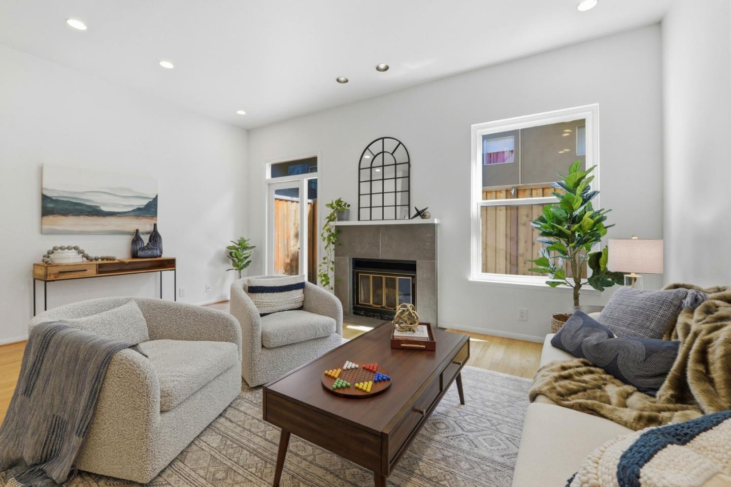 Detail Gallery Image 10 of 37 For 656 Cedar St #3,  San Carlos,  CA 94070 - 2 Beds | 2/1 Baths