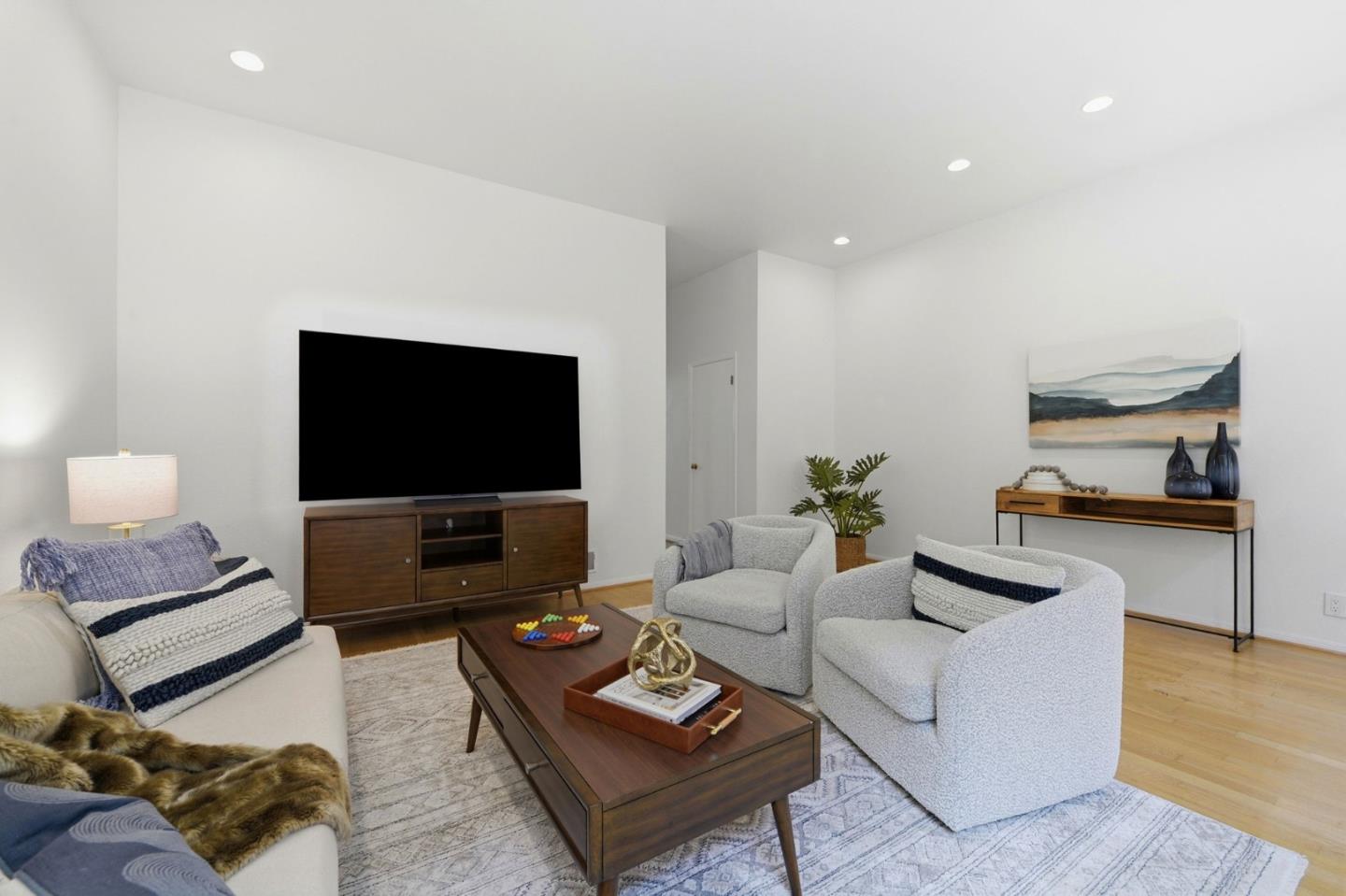 Detail Gallery Image 11 of 37 For 656 Cedar St #3,  San Carlos,  CA 94070 - 2 Beds | 2/1 Baths