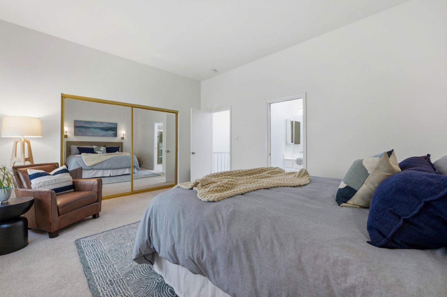 Detail Gallery Image 30 of 37 For 656 Cedar St #3,  San Carlos,  CA 94070 - 2 Beds | 2/1 Baths