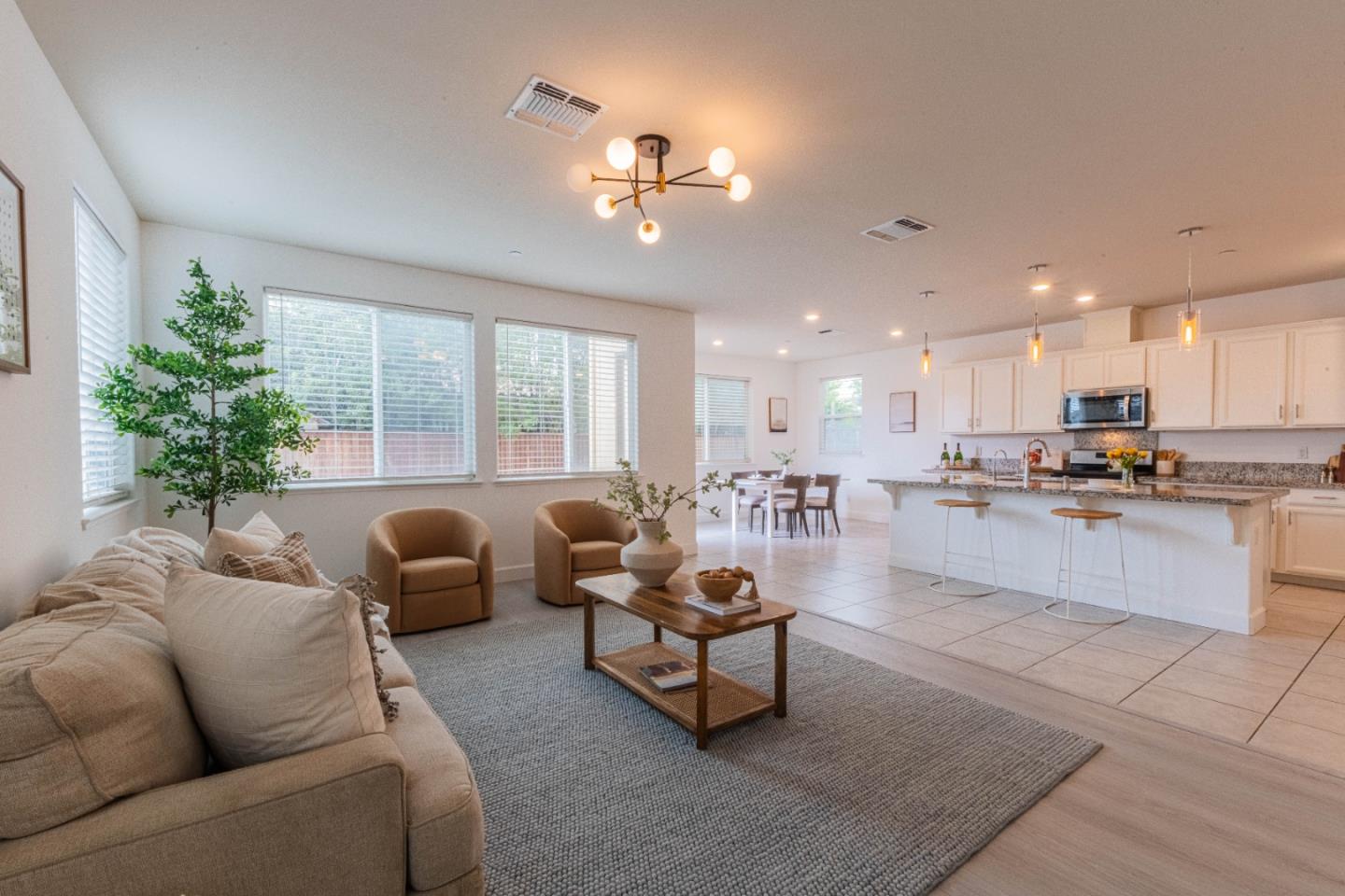 Detail Gallery Image 22 of 49 For 1073 Sardinia Dr, Salinas,  CA 93905 - 4 Beds | 2/1 Baths