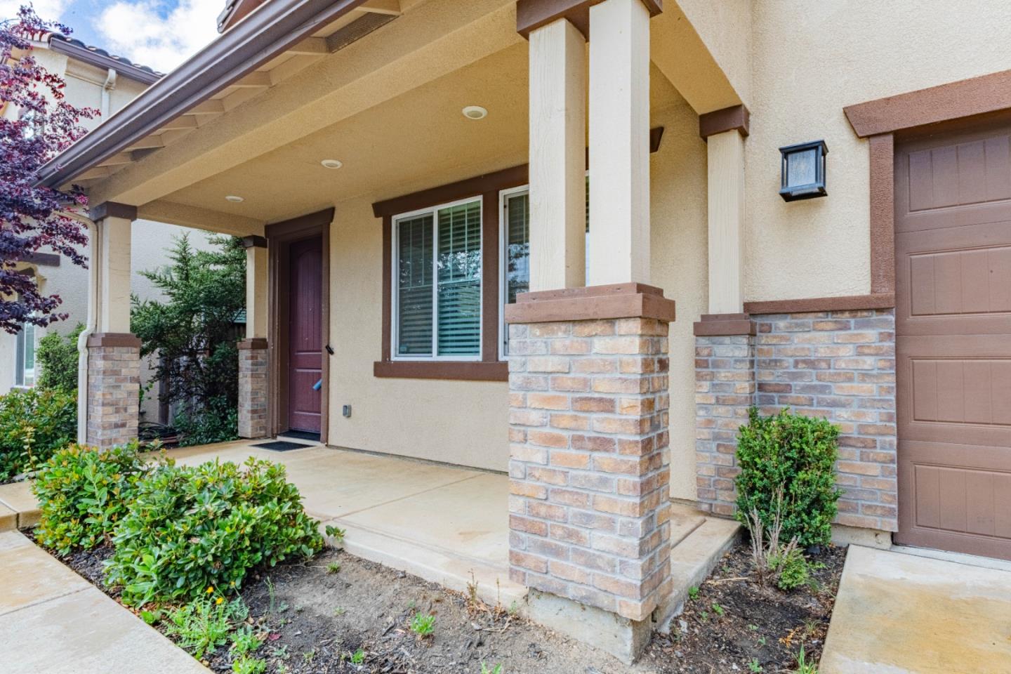 Detail Gallery Image 3 of 49 For 1073 Sardinia Dr, Salinas,  CA 93905 - 4 Beds | 2/1 Baths