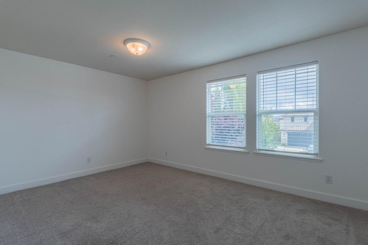 Detail Gallery Image 38 of 49 For 1073 Sardinia Dr, Salinas,  CA 93905 - 4 Beds | 2/1 Baths