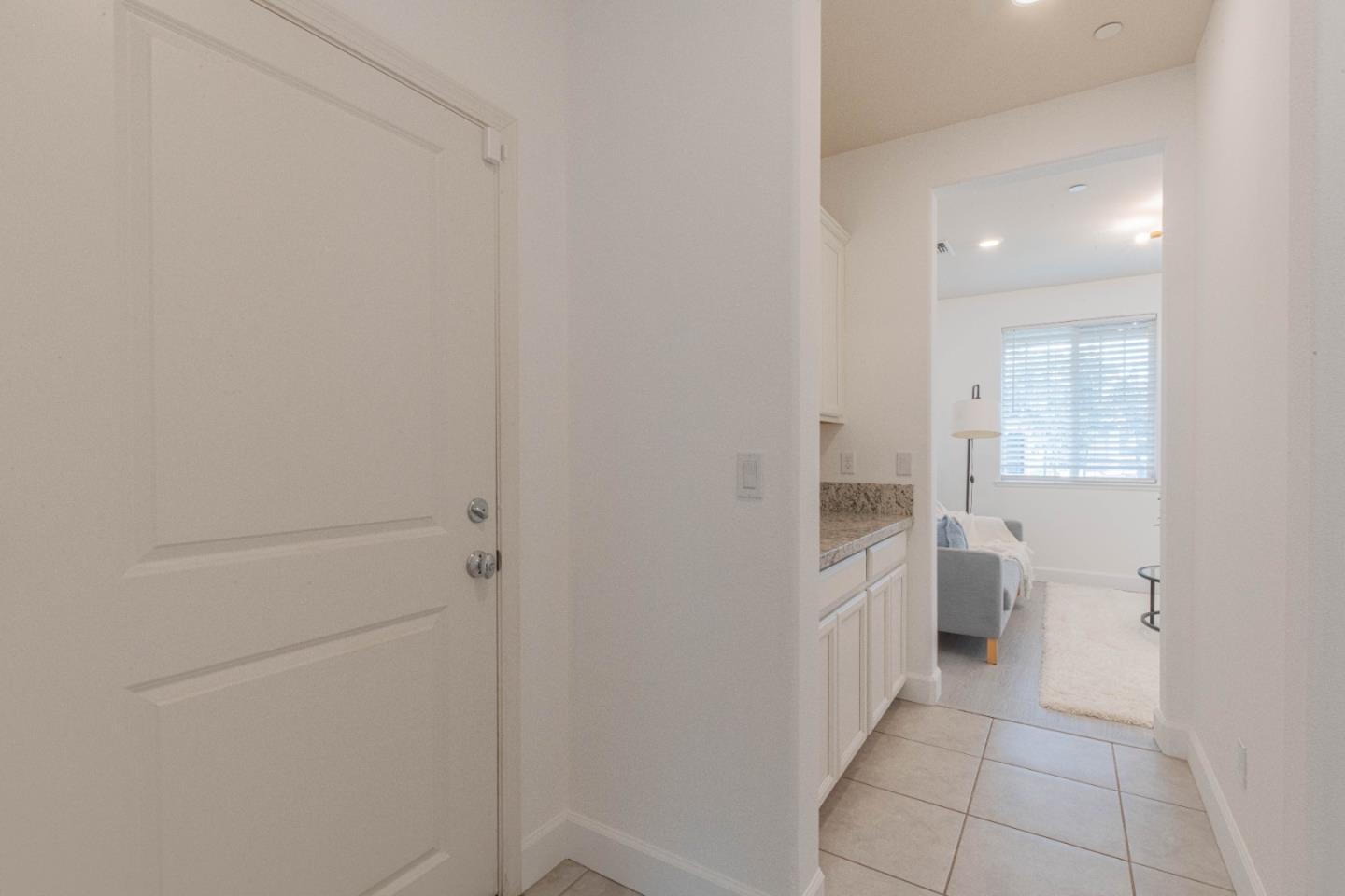 Detail Gallery Image 44 of 49 For 1073 Sardinia Dr, Salinas,  CA 93905 - 4 Beds | 2/1 Baths
