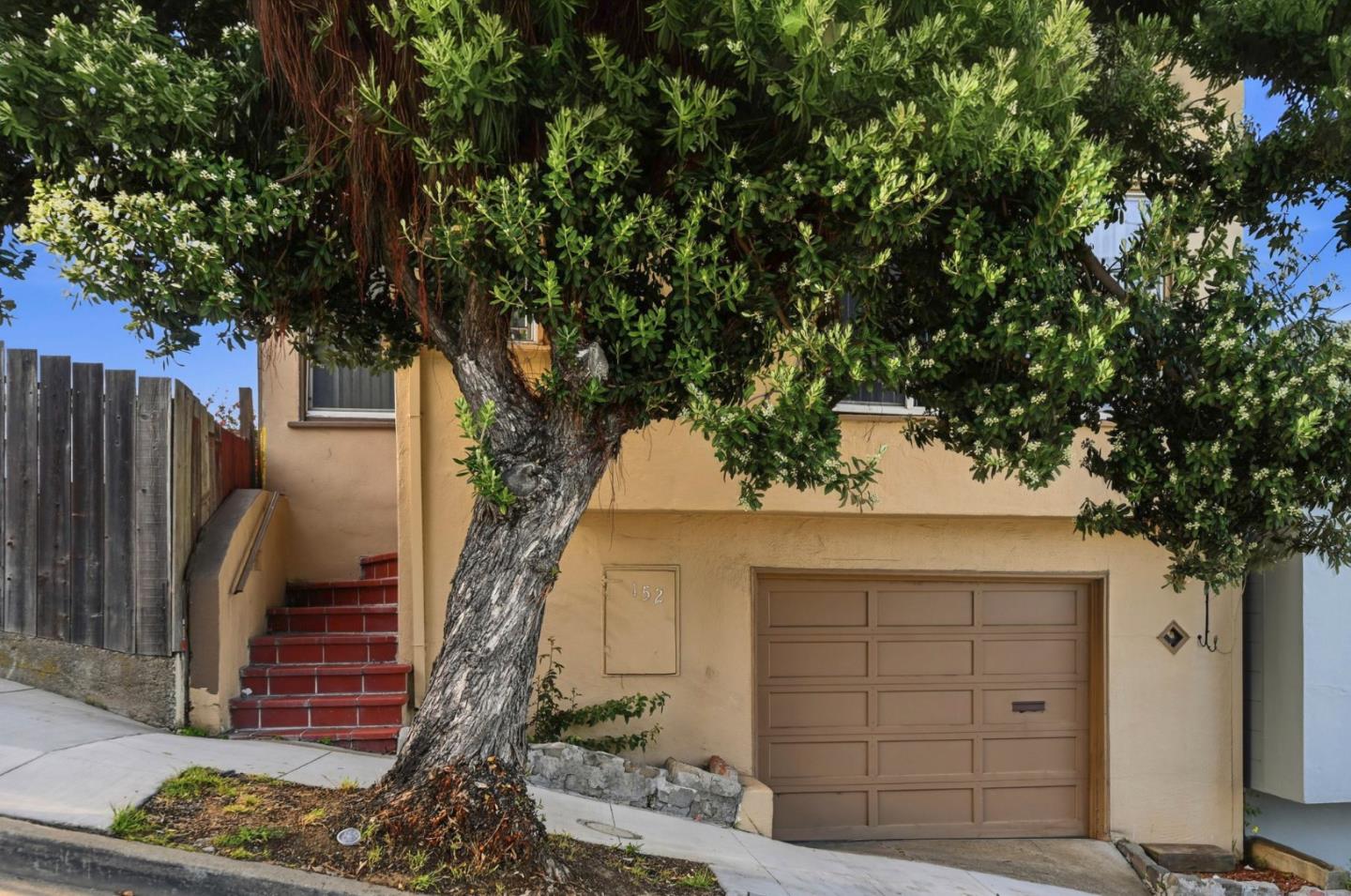 Front Image Thumbnail for ML82043391