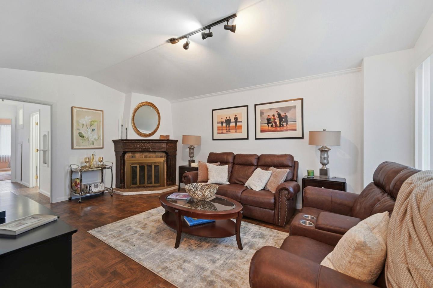 Detail Gallery Image 7 of 40 For 152 Ordway St, San Francisco,  CA 94134 - 2 Beds | 1 Baths